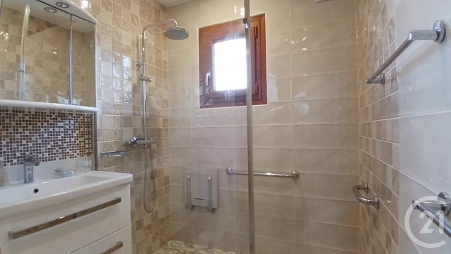 Afficher la photo en grand maison à vendre - 5 pièces - 102.0 m2 - RAUZAN - 33 - AQUITAINE - Century 21 Nci Immobilier