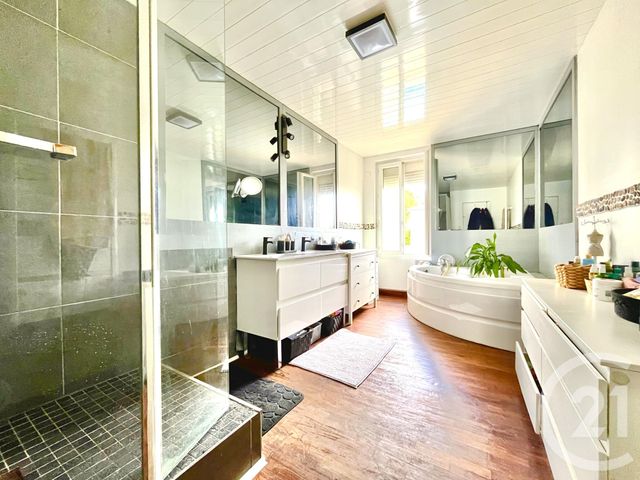 Afficher la photo en grand maison à vendre - 6 pièces - 200.0 m2 - AMBARES ET LAGRAVE - 33 - AQUITAINE - Century 21 Nci Immobilier