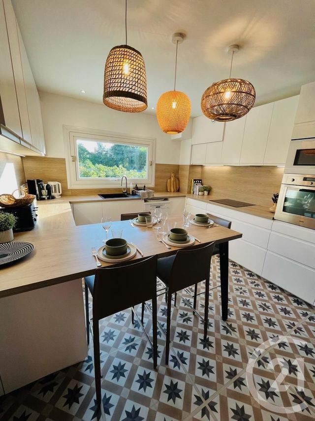 maison à vendre - 7 pièces - 170.87 m2 - MONTUSSAN - 33 - AQUITAINE - Century 21 Nci Immobilier