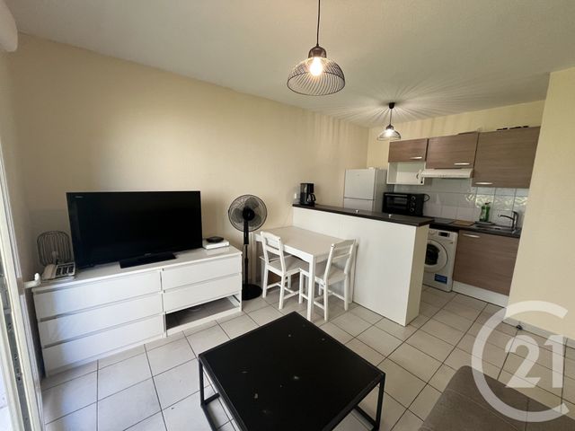 Appartement T2 à louer ST QUENTIN DE BARON