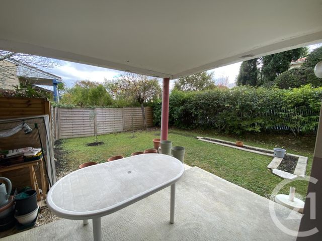 Afficher la photo en grand Appartement F3 à vendre - 3 pièces - 64.0 m2 - CREON - 33 - AQUITAINE - Century 21 Nci Immobilier