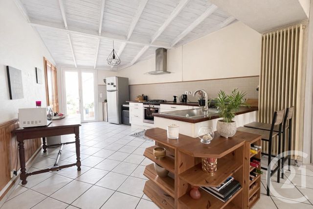 maison à vendre - 6 pièces - 135.0 m2 - YVRAC - 33 - AQUITAINE - Century 21 Nci Immobilier