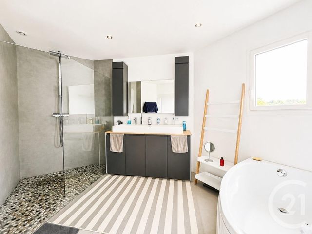 maison à vendre - 5 pièces - 130.0 m2 - LA SAUVE - 33 - AQUITAINE - Century 21 Nci Immobilier