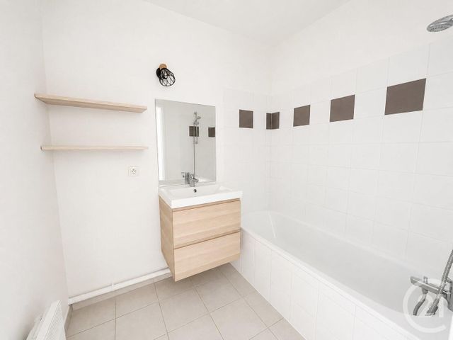 Appartement T2 à vendre - 2 pièces - 41.66 m2 - FARGUES ST HILAIRE - 33 - AQUITAINE - Century 21 Nci Immobilier