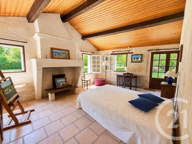 maison à vendre - 6 pièces - 211.0 m2 - SALLEBOEUF - 33 - AQUITAINE - Century 21 Nci Immobilier
