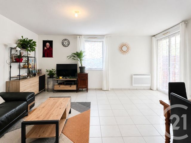 Appartement F3 à vendre - 3 pièces - 65.05 m2 - CASTILLON LA BATAILLE - 33 - AQUITAINE - Century 21 Nci Immobilier