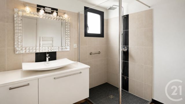 maison à vendre - 8 pièces - 204.0 m2 - CAMBLANES ET MEYNAC - 33 - AQUITAINE - Century 21 Nci Immobilier