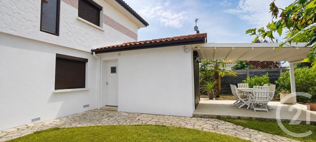 maison à vendre - 8 pièces - 204.0 m2 - CAMBLANES ET MEYNAC - 33 - AQUITAINE - Century 21 Nci Immobilier