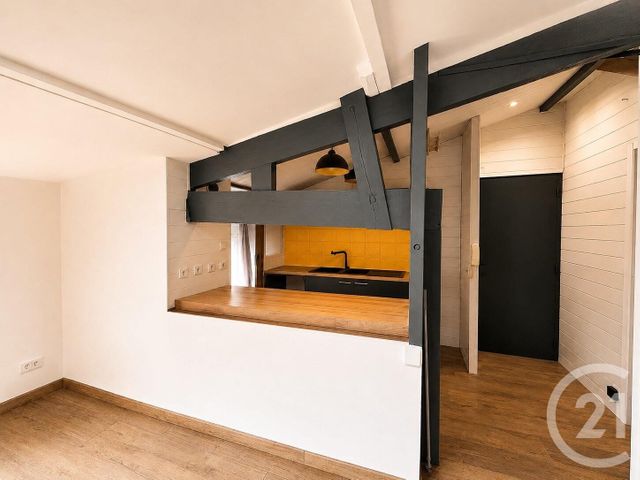 Appartement T3 à vendre - 3 pièces - 55.59 m2 - CREON - 33 - AQUITAINE - Century 21 Nci Immobilier