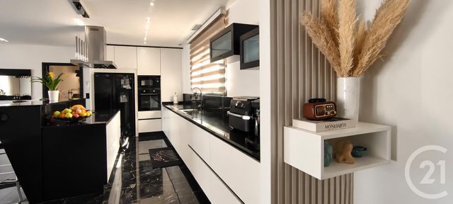 maison à vendre - 6 pièces - 145.0 m2 - CAMBLANES ET MEYNAC - 33 - AQUITAINE - Century 21 Nci Immobilier