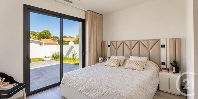 maison à vendre - 6 pièces - 145.0 m2 - CAMBLANES ET MEYNAC - 33 - AQUITAINE - Century 21 Nci Immobilier
