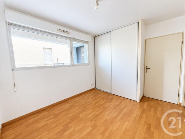 Appartement F2 à vendre - 2 pièces - 42.0 m2 - ARTIGUES PRES BORDEAUX - 33 - AQUITAINE - Century 21 Nci Immobilier